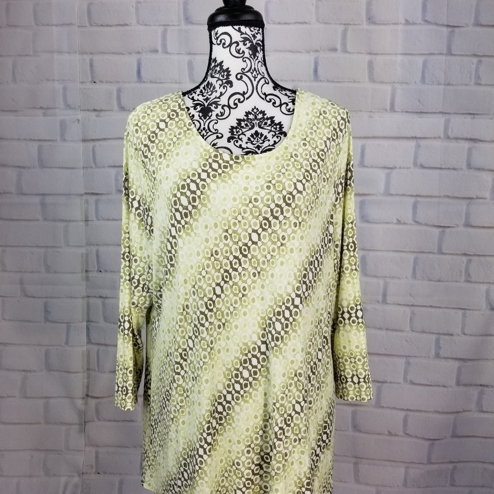 Chico's sz 3 long sleeve geo print top stretch